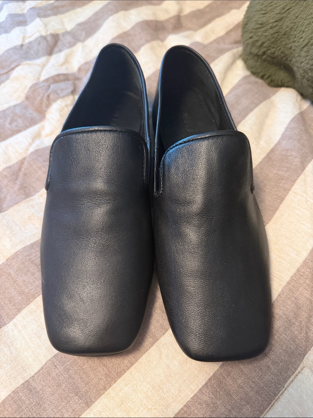 Everlane Square Toe loafer/Flats